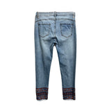 Jeans Capri bajo pedrería 17