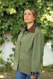 Parka corta cuello pana
