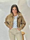 Chaqueta crop camel