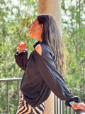Blusa hombro descubierto satinada