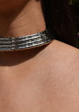 Chocker Tuck