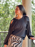 Blusa hombro descubierto satinada