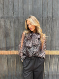 Camisa gasa animal print lazo