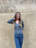 Top punto gris engomado cintura