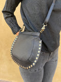 Bolso Moon tachuelas negro
