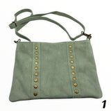 Bolso antelina tachuelas